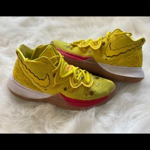 Boys Nike Kyrie Spongebob shoes